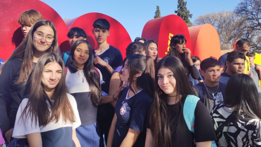 imagen Estudiantes participan de una "Caminata por la Inclusión"