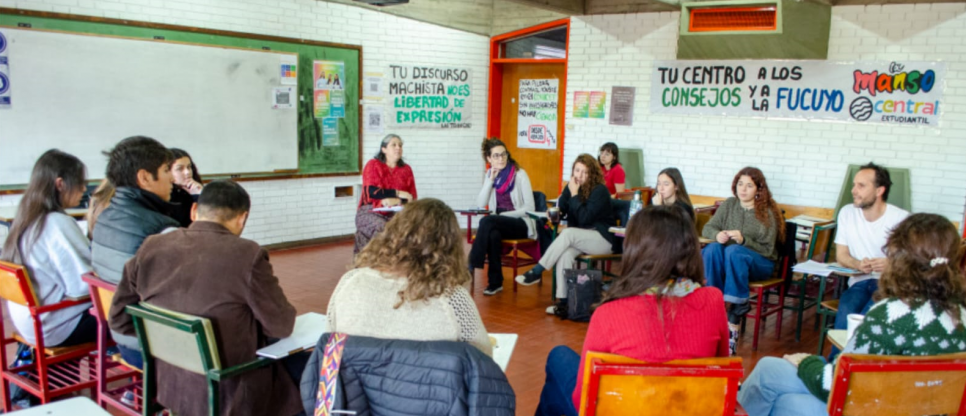 imagen La Escuela Martín Zapata avanza en un Observatorio en Problemáticas y Derechos Adolescentes