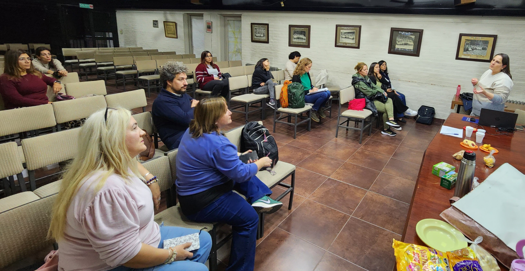 imagen Comenzó el taller de actividades educativas con Inteligencia Artificial