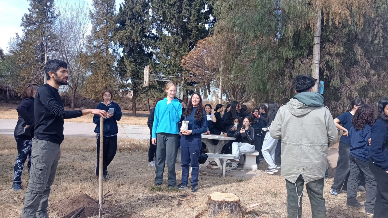 imagen Estudiantes en Acción, comprometidos con la cultura y la conciencia ambiental