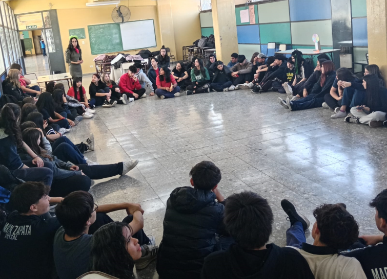 imagen Prácticas Sociales Educativas: estudiantes participaron de un taller sobre inteligencia emocional