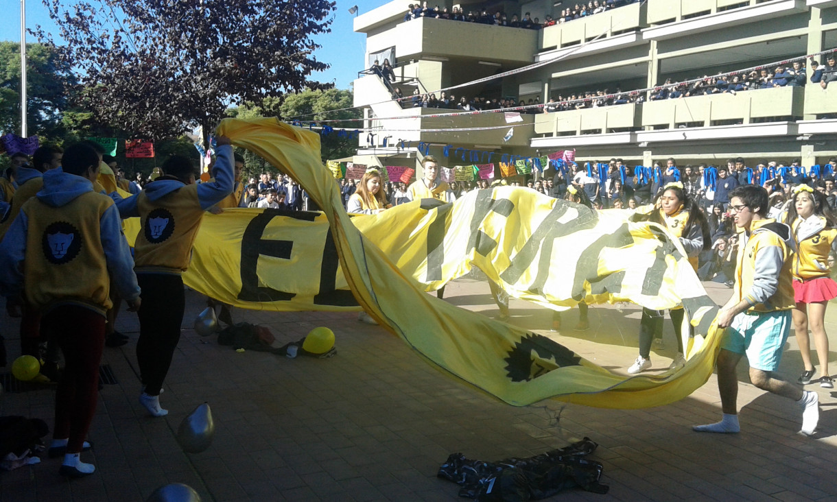 imagen Los chicos del Quinto 3ra. presentaron sus buzos