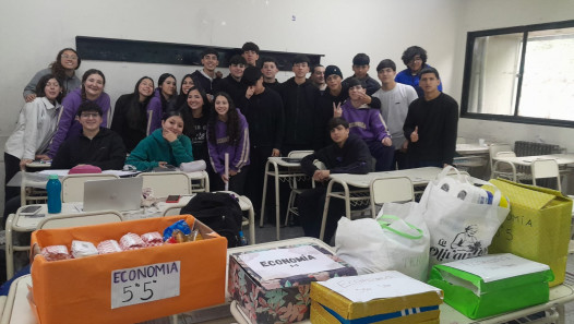 imagen Estudiantes del Martín Zapata investigaron la inflación y realizaron una campaña solidaria