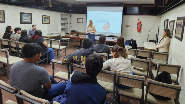 imagen La Escuela Martín Zapata se prepara para recibir a futuros docentes de inglés en sus aulas