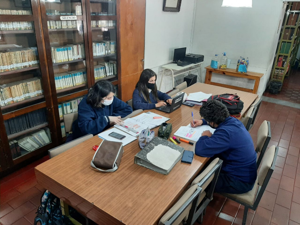 imagen La sala de lectura escolar llevará el nombre "Silvia García"