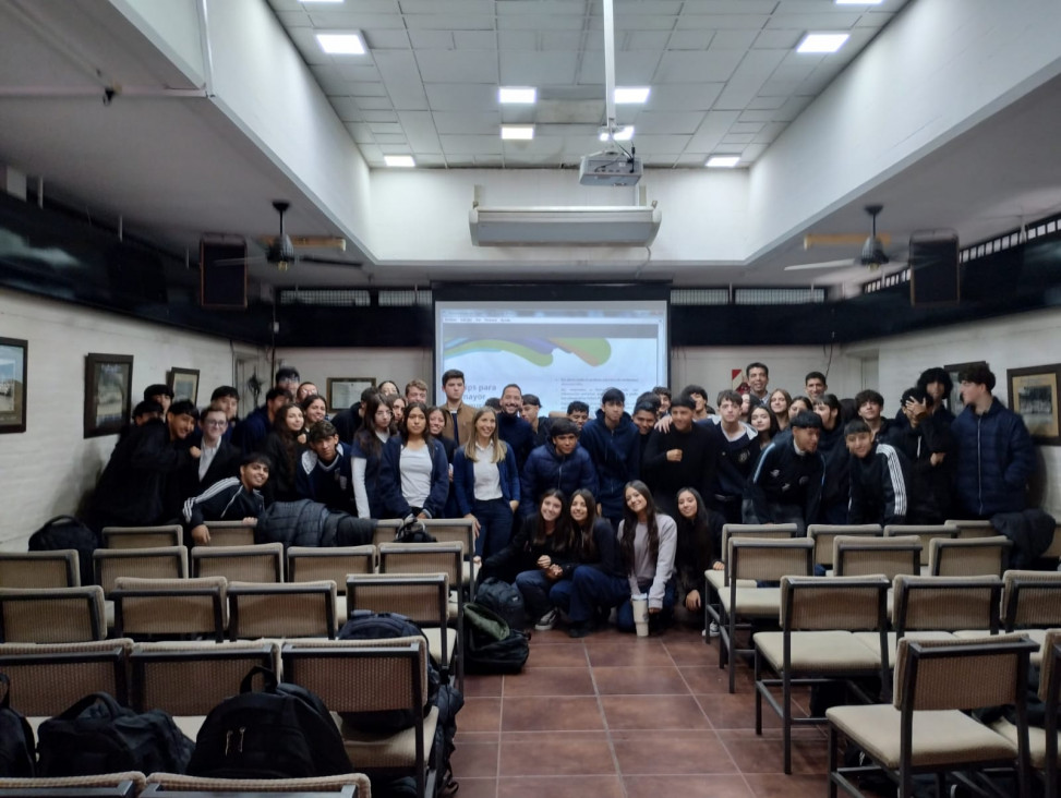 imagen Educación Financiera: estudiantes de Economía y Administración participaron de una jornada junto al Banco Patagonia