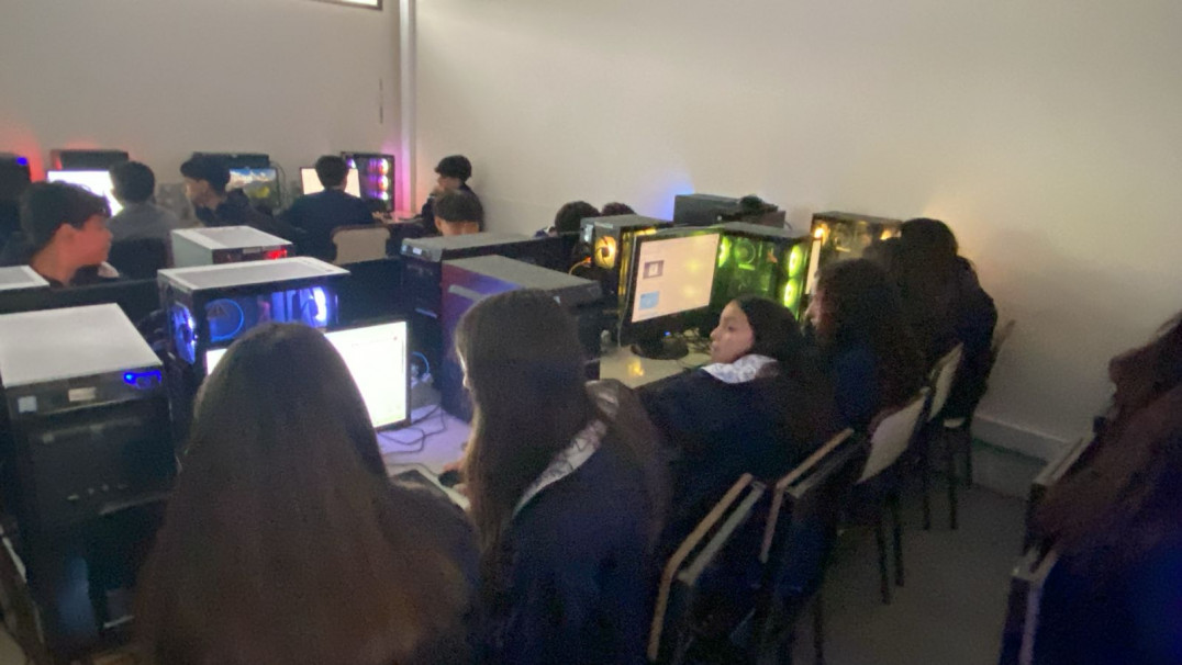 imagen Nuevas computadoras en ECMZ