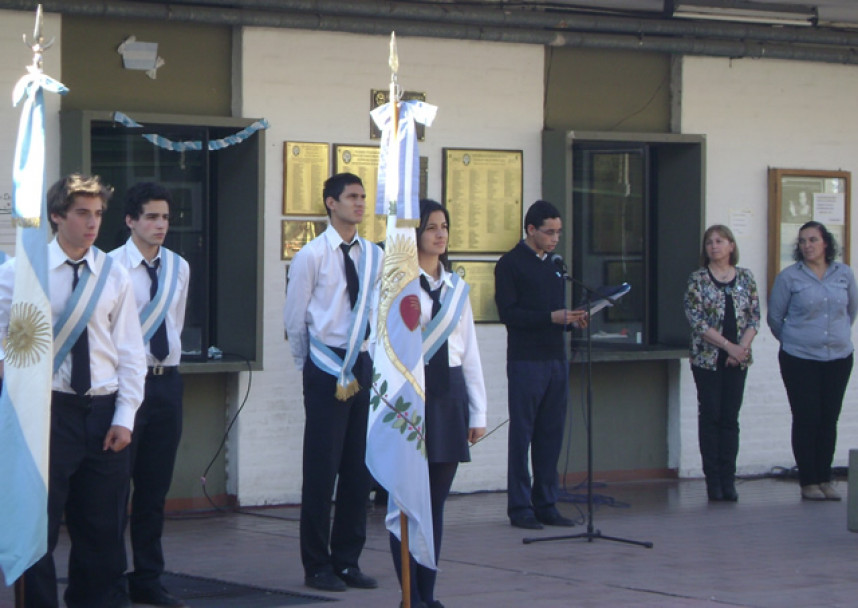 imagen Acto en honor al Gral. San Martín y por los 75 años de la UNCuyo
