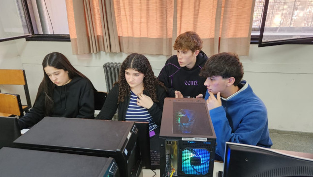 imagen Hackathon Educativo 2026: estudiantes enfrentaron complejos desafíos socioambientales a través de la innovación digital