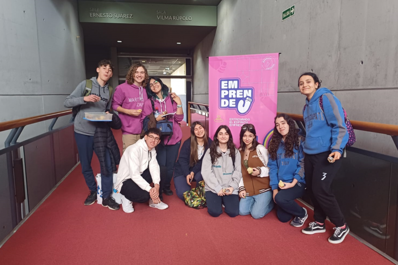 imagen Semillero de ideas: con jóvenes de Mendoza y Córdoba arrancó el Emprende U