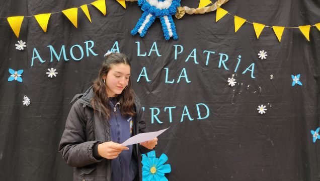 imagen Palabras de una estudiante, con motivo de la Semana Sanmartiniana y por el aniversario de la Universidad