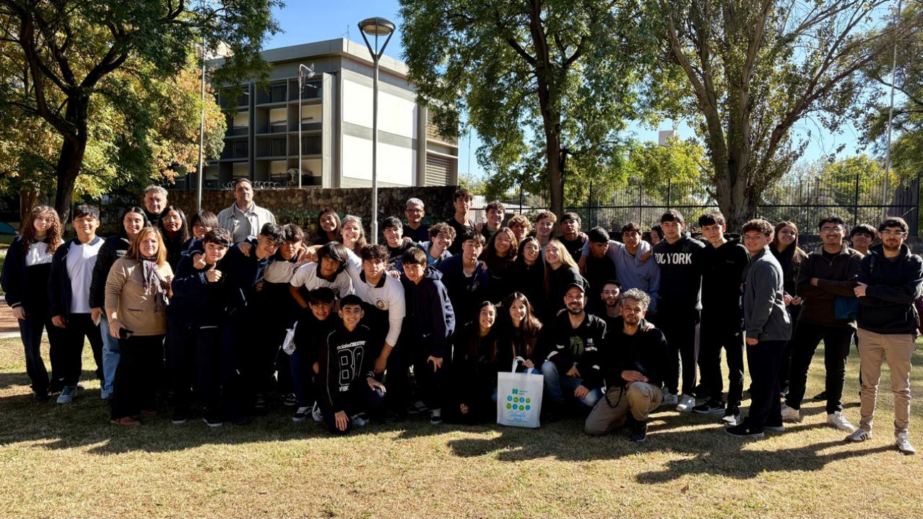 imagen La Escuela Martín Zapata celebró el Día de la Tierra con actividades educativas y ambientales