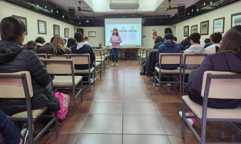 imagen Se realizó un taller de metodologías y técnicas cuantitativas para el relevamiento de datos