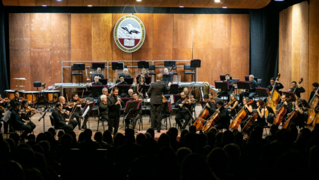 imagen Estudiantes de primer año asistieron a un concierto didáctico de la Orquesta Sinfónica
