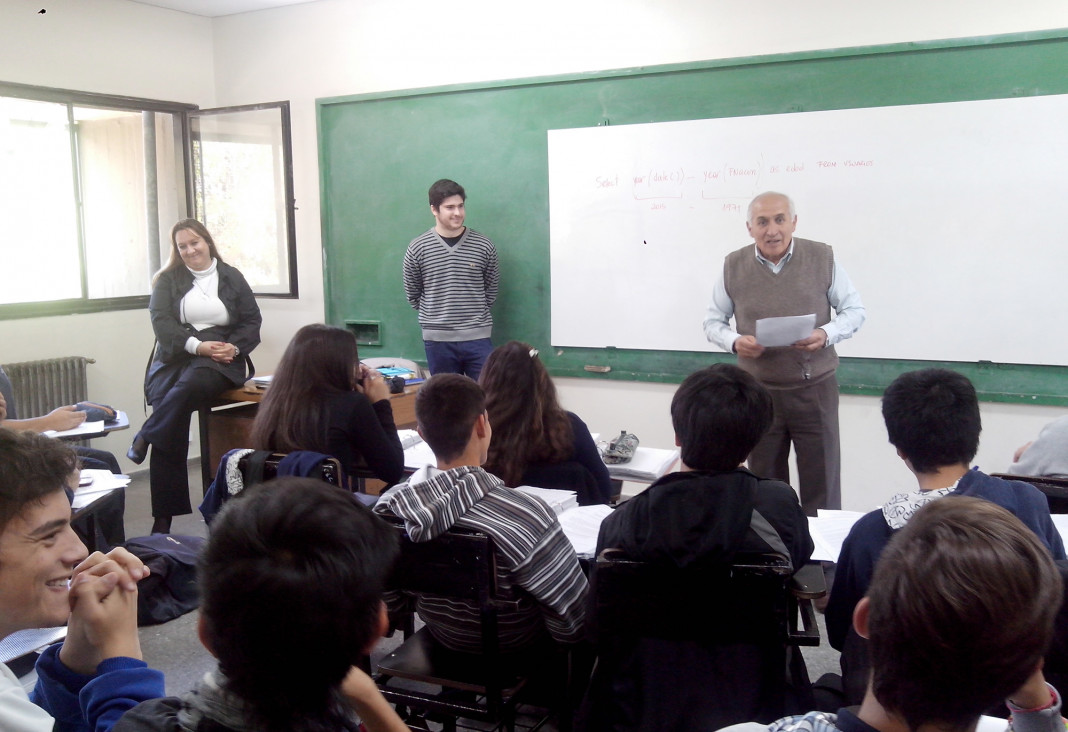 imagen Charla para alumnos de 4to. año de Orientación en Informática