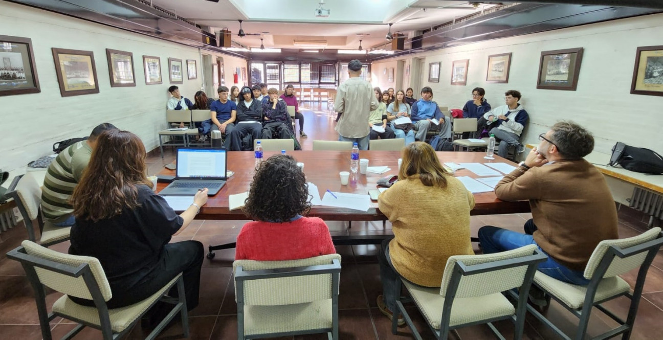 imagen Estudiantes del Martín Zapata avanzan hacia las instancias provinciales de las Olimpíadas Nacionales de Filosofía