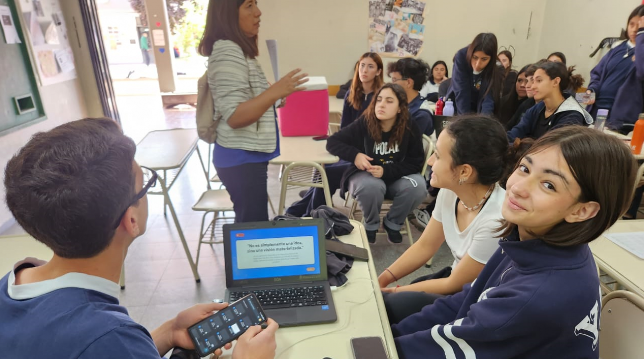 imagen Oportunidad Zapata y Lost son los proyectos finalistas del certamen sobre Educación Financiera y Emprendedurismo