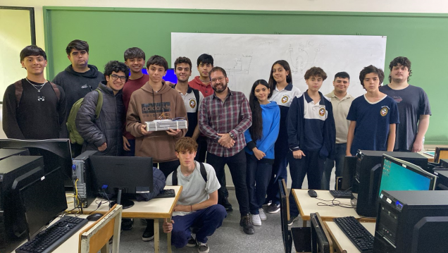imagen Rumbo al FIRST Tech Challenge: estudiantes se preparan para un nuevo desafío en robótica