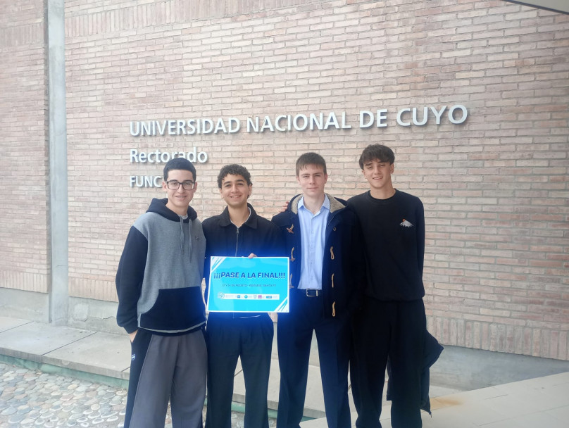 imagen Estudiantes del proyecto Navais fueron recibidos por la rectora de la UNCUYO