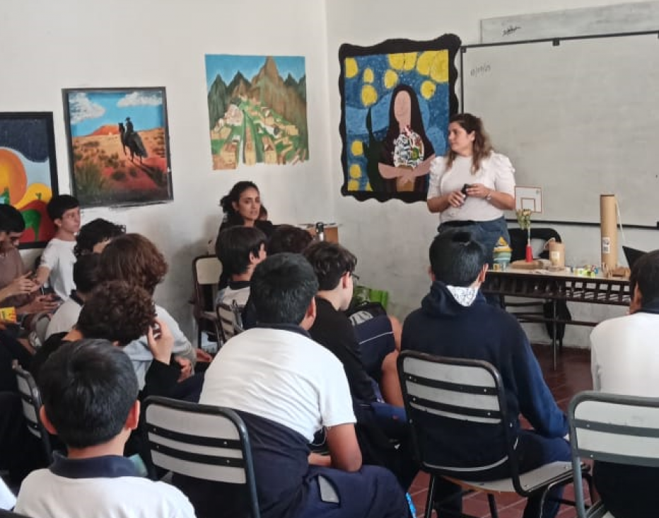 imagen Jugar con sentido: una experiencia para crear, aprender y cuidar el ambiente