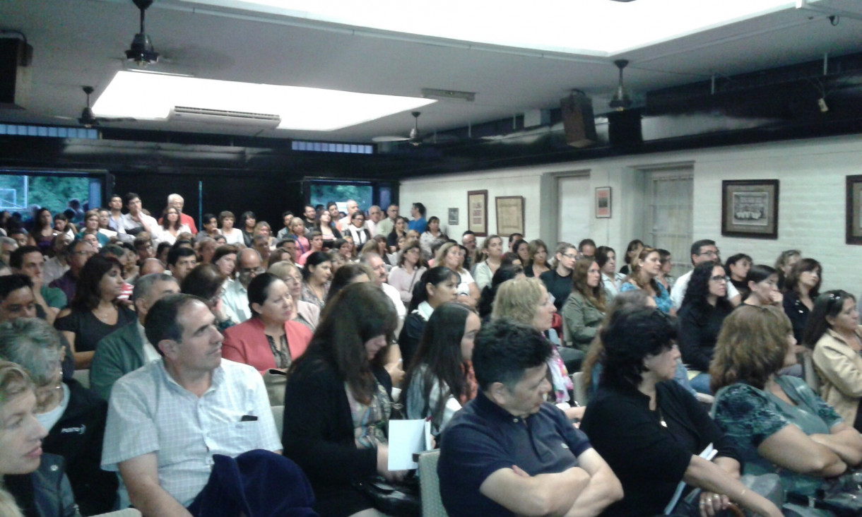 imagen Reunión con las familias de estudiantes de 5to año: agradecemos la gran asistencia y participación