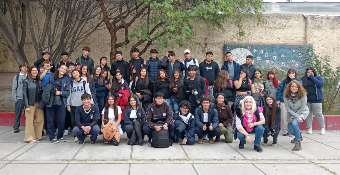 imagen Prácticas Sociales Educativas: Habilidades sociales para construir futuros universitarios