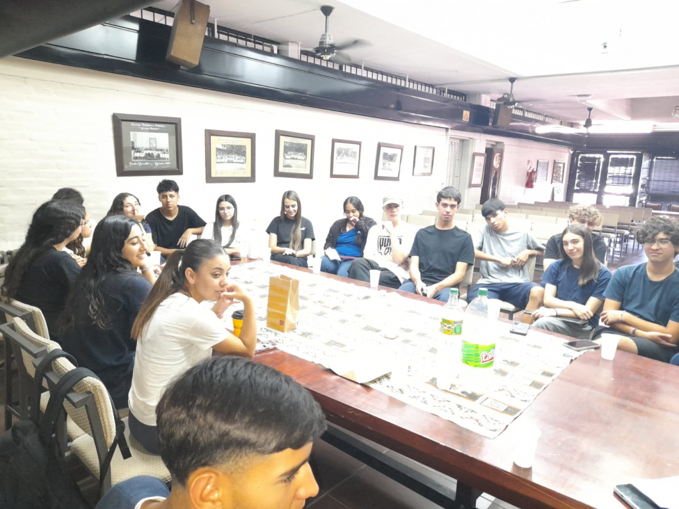 imagen Reunión formal de traspaso de autoridades del Centro de Estudiantes y la Asamblea de Delegados