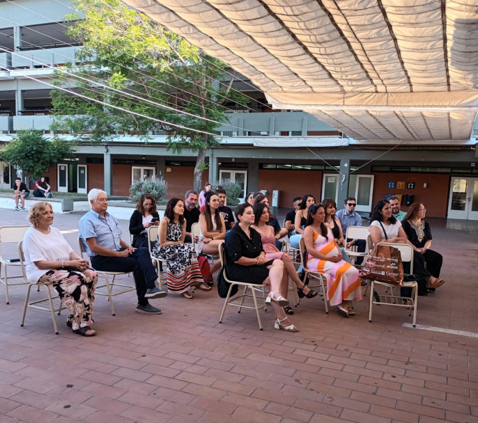 imagen Celebraron sus 25 años de egresados con una visita a la Escuela