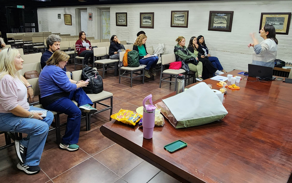 imagen Comenzó el taller de actividades educativas con Inteligencia Artificial