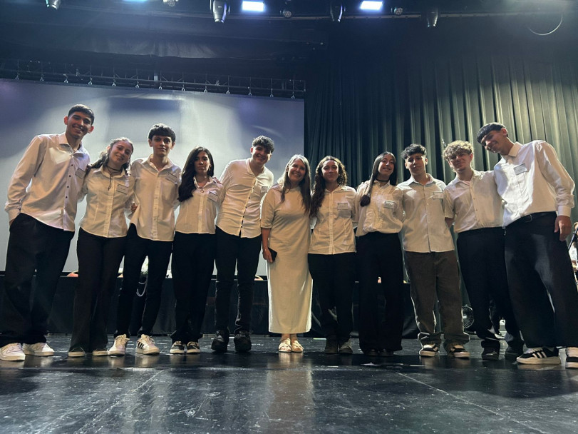 imagen Promoción 2025: la Escuela de Comercio Martín Zapata celebró a sus nuevos egresados