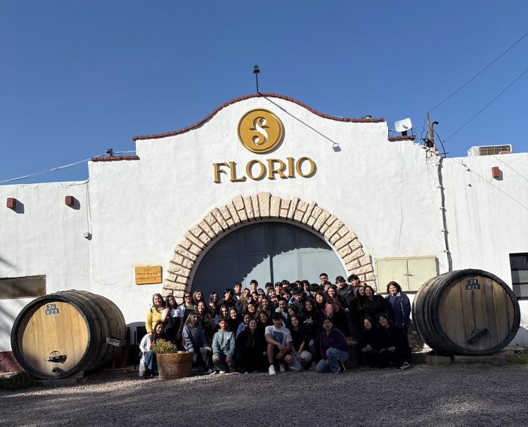 imagen Estudiantes visitaron la Bodega Florio