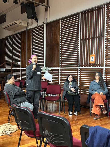imagen Se realizó un conversatorio-taller sobre el uso de pantallas, redes sociales e inteligencia artificial