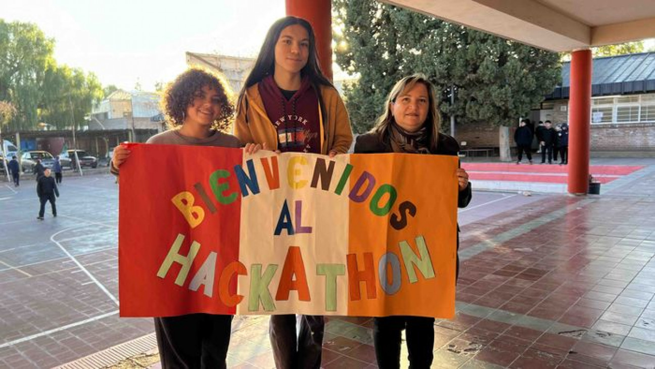 imagen Estudiantes participaron del Hackathon de las Emociones y la Salud Mental