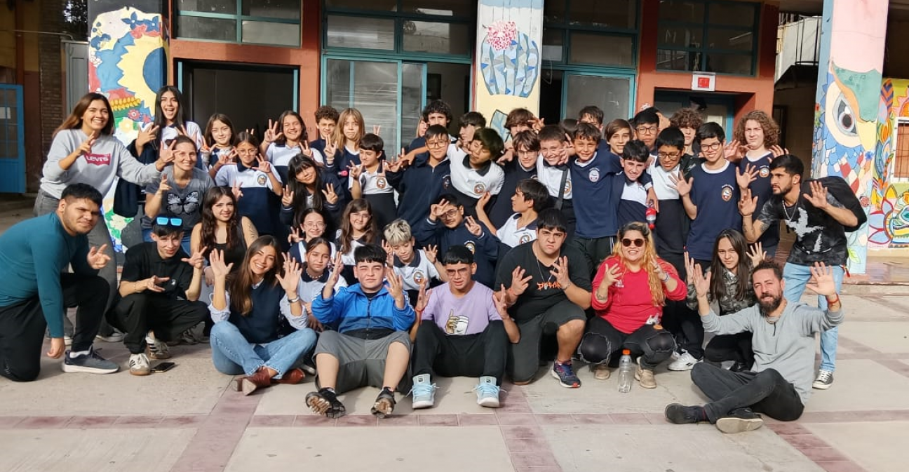 imagen Importantes pasos hacia la inclusión: taller de Lengua de Señas en la Escuela Gaviola