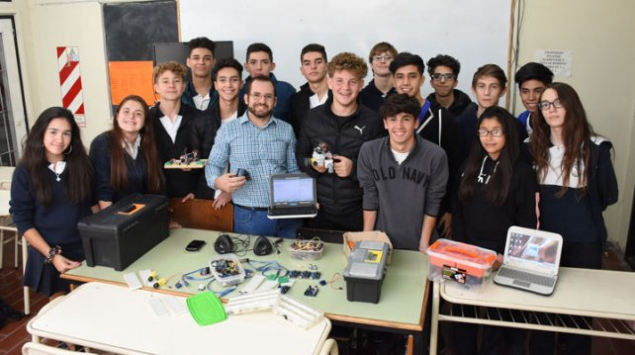 imagen Estudiantes del taller de robótica crearon una alarma sísmica