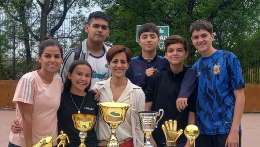 imagen Liga de fútbol y de voley