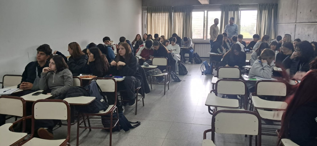 imagen Estudiantes de quinto año visitaron la Facultad de Filosofía y letras