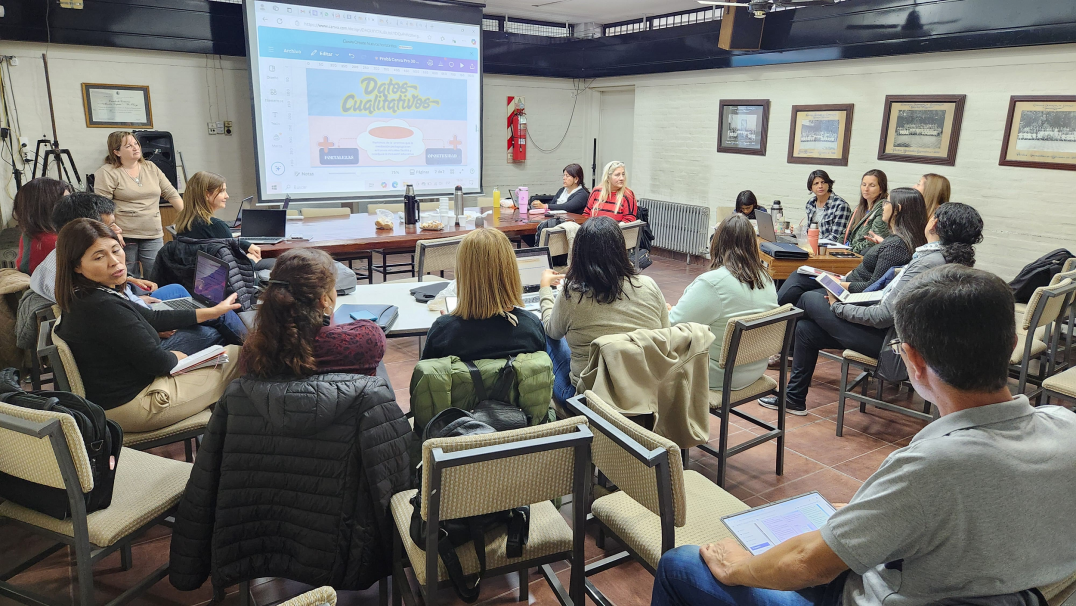 imagen Se desarrolla un trayecto de Fortalecimiento de la Mediación Pedagógica en Escenarios Educativos Ampliados