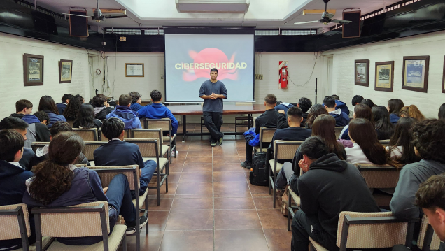 imagen Conciencia digital: charla sobre ciberseguridad para estudiantes de Informática