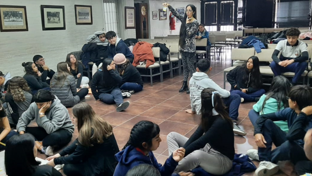 imagen Prácticas Sociales Educativas: estudiantes trabajan en problemáticas de salud mental