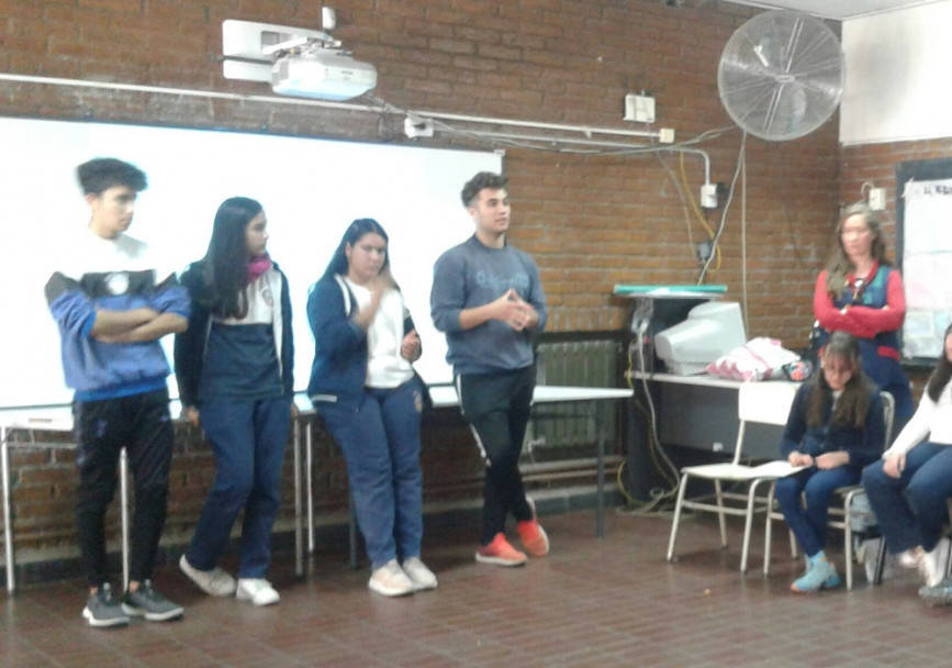 imagen Formación de Mediadores: colaboramos con estudiantes de la escuela Carmen Vera Arenas