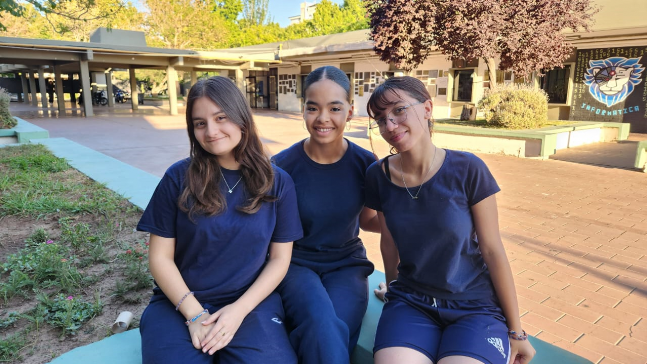 imagen Estudiantes de cuarto año obtuvieron una mención especial en concurso de afiches sobre Prevención de VIH