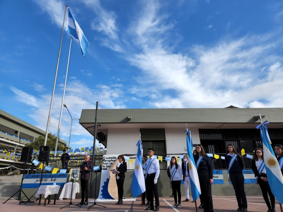 imagen Acto central: se vivió, en comunidad, el día de la Bandera