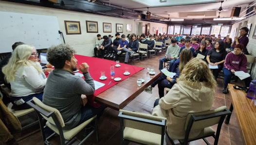 imagen Estudiantes participan de la instancia escolar de las Olimpiadas de Filosofía