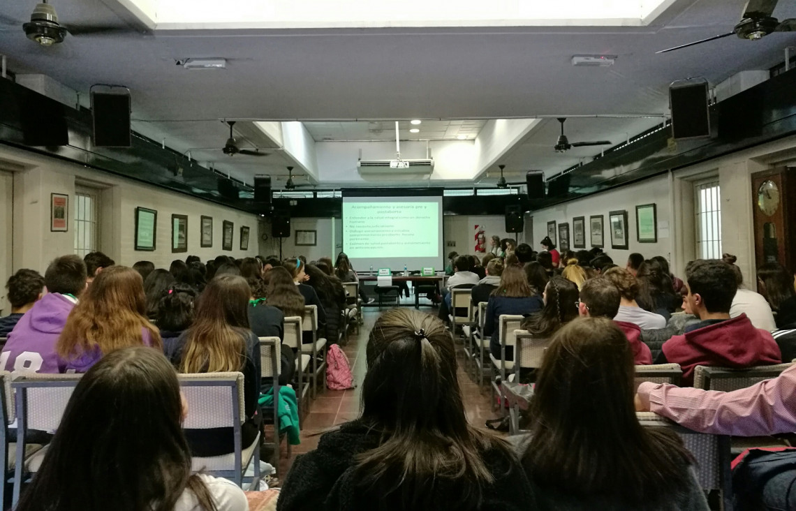 imagen Charla-debate sobre proyecto de despenalización y legalización del aborto en Argentina