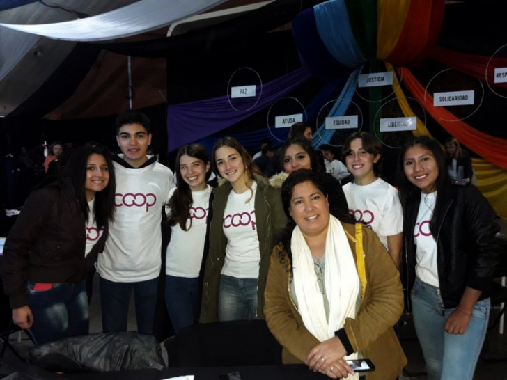 imagen Estudiantes del Martín Zapata participaron en Encuentro Internacional de Cooperativas Escolares