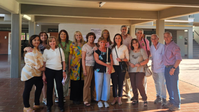 imagen Egresados visitaron la escuela para celebrar los 50 años de su promoción