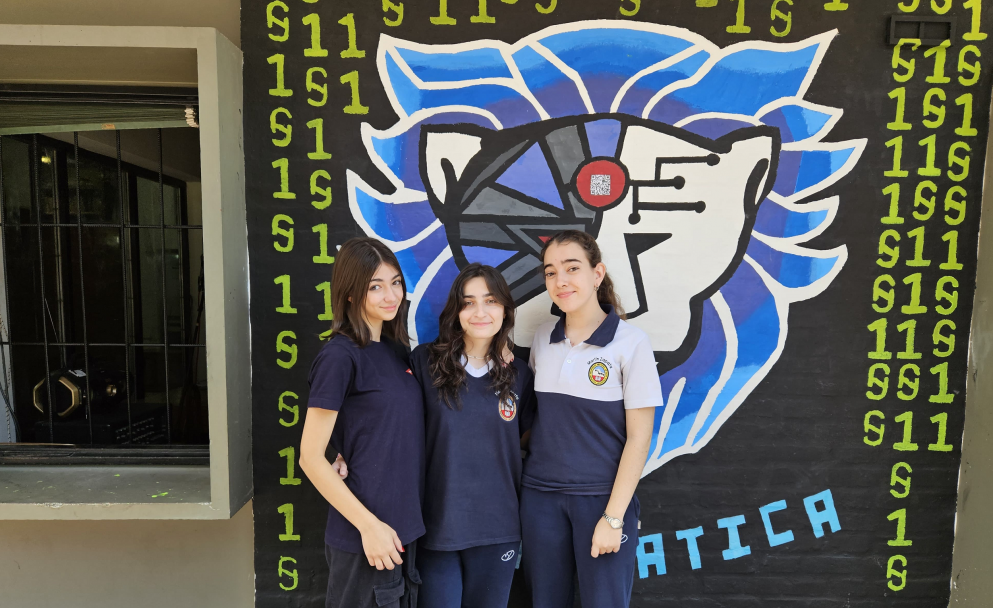 imagen Josefina, Graciana y Sofía (estudiantes del cuarto 7ma).