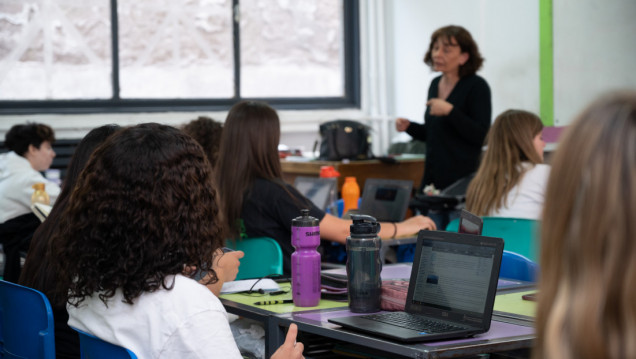 imagen Convocan a renovar bonos de puntaje para escuelas de la UNCuyo en Ciencias Sociales y en Formación Ética y Ciudadana 