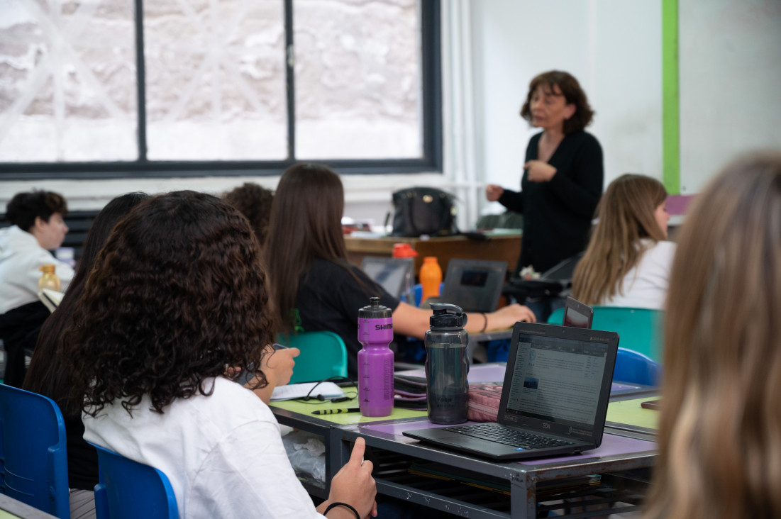 imagen Convocan a renovar bonos de puntaje para escuelas de la UNCuyo en Ciencias Sociales y en Formación Ética y Ciudadana 